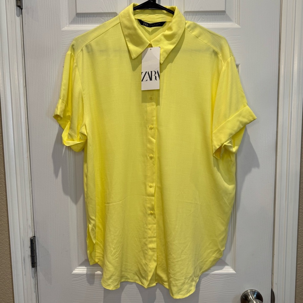 NEW Zara Women's Large Yellow Button Down Blouse Short Sleeve Spring Sheer